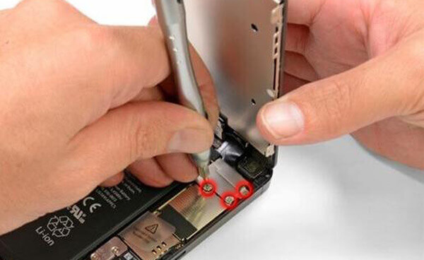 Remove iPhone 5 Inside Screws