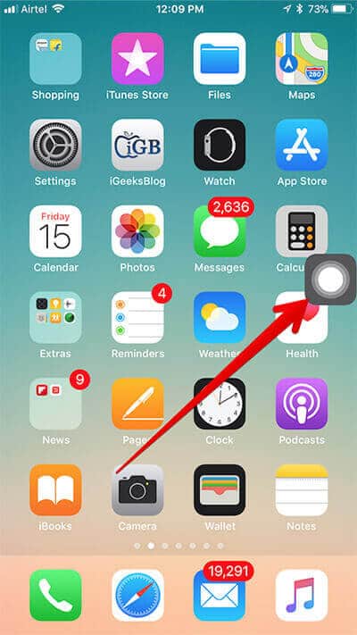 Нажмите на AssistiveTouch на экране iPhone