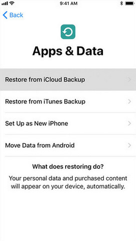 Obrazovka Aplikace a data - Obnovení ze zálohy iCloud