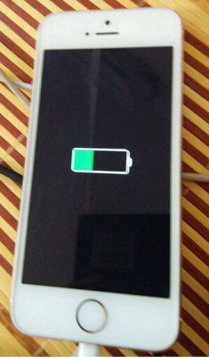 為iPhone充電